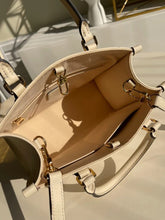 Load image into Gallery viewer, LOUIS VUITTON M44570 LV CARMEL HOBO BAG MAHINA LEATHER BEIGE MM
