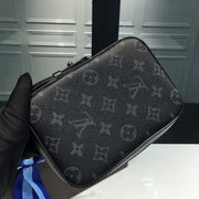 M61872 Box Clutch Monogram Eclipse Canvas