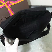 N41286 District PM Messenger Bag Damier Infini Leather