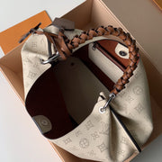 LOUIS VUITTON M52950 LV CARMEL HOBO BAG MAHINA LEATHER WHITE.