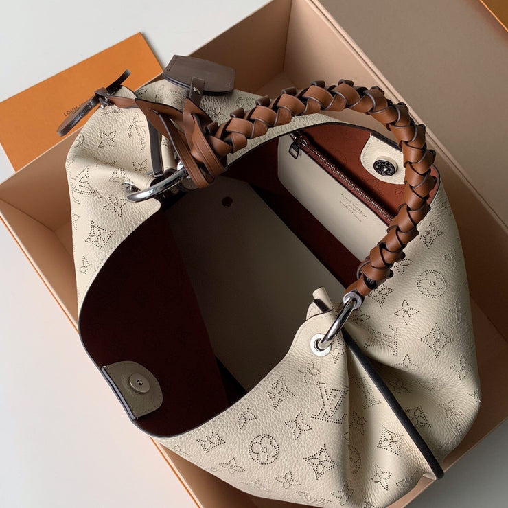 LOUIS VUITTON M52950 LV CARMEL HOBO BAG MAHINA LEATHER WHITE.